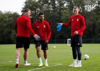 Bale lidera a una Gales que necesita ganar para seguir viva