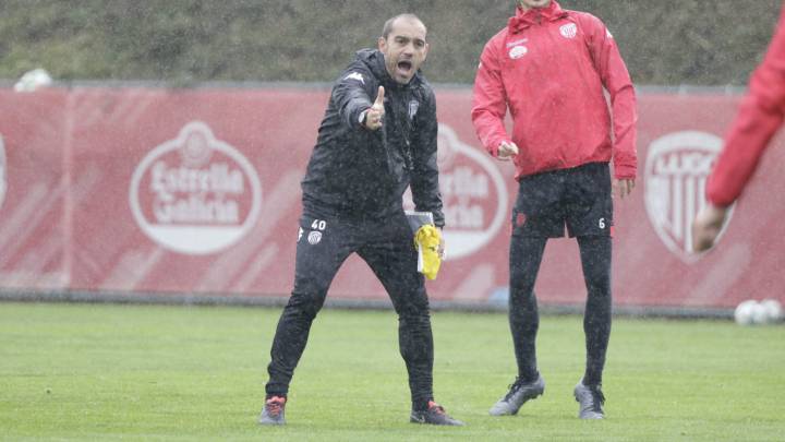 El Rayo Vallecano amenaza a Eloy Jiménez, en la cuerda floja