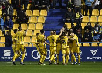 Stoichkov decide el triunfo del Alcorcón ante el Racing
