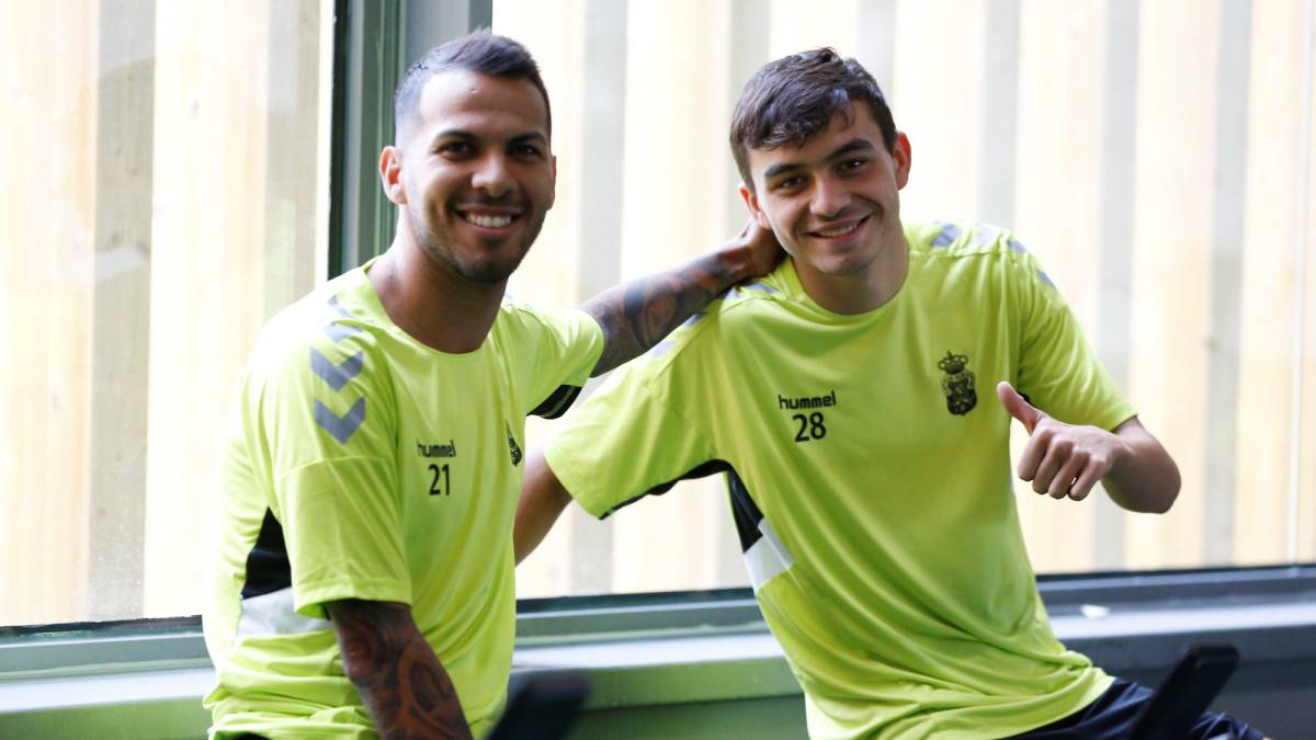 A Jonathan Viera se le espera ante el Oviedo - AS