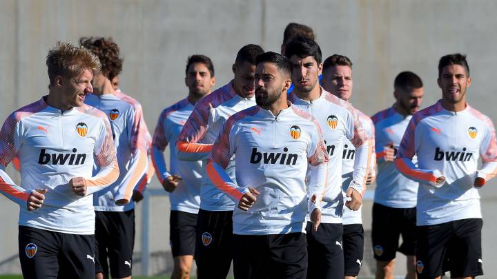 Las combinaciones del Valencia para pasar a octavos en Champions
