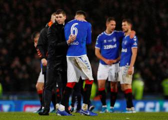 Fraser Forster impide el primer título de Gerrard como técnico