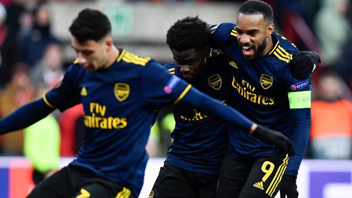 Arsenal Players To Donate A Day S Salary To Charity As Com