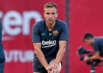 Arthur left out by Valverde for snowboarding while injured