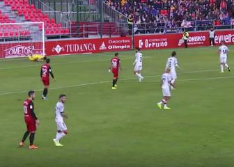 El Mirandés sonríe en Anduva