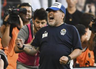 Maradona seguirá como técnico tras el triunfo electoral del presidente Gabriel Pellegrino