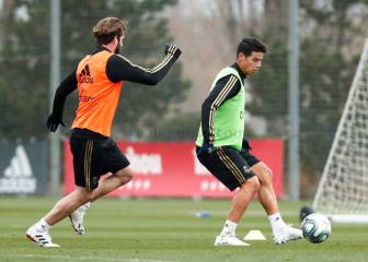 James returns to full training