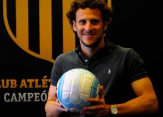 Oficial: Diego Forlán, nuevo entrenador de Peñarol