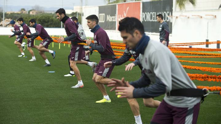 El Villarreal ya trabaja con Alberto Moreno y sin Rossi