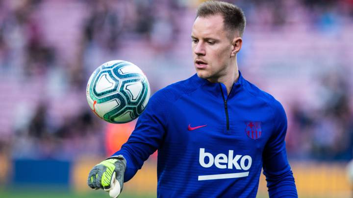Ter Stegen, en un calentamiento con el Barcelona.