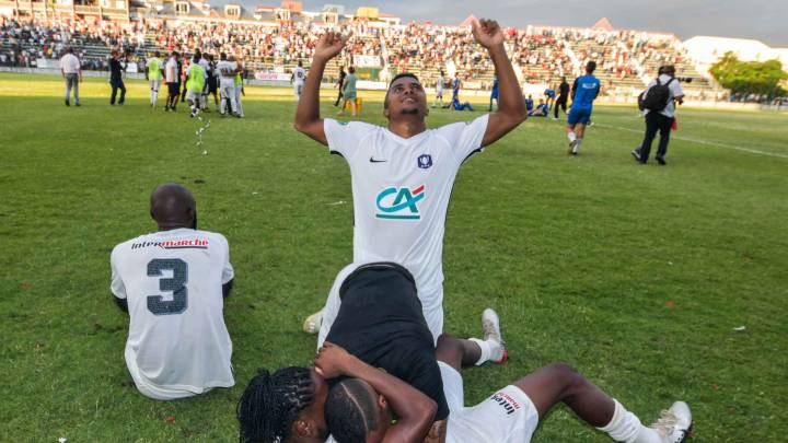 El Saint-Pierroise, de Islas Reunión, ha alcanzado los treintaidosavos de Copa y juega hoy en Niort