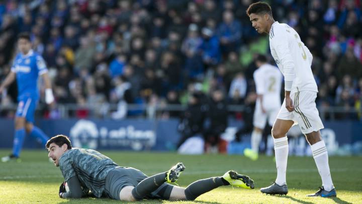 1x1 del Madrid: Courtois salva y Varane decide