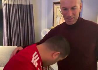 El vacile del jeque del Almería a Zidane con Guti presente