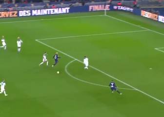 Mbappé se queda a centímetros de meter uno de los mejores goles de siempre