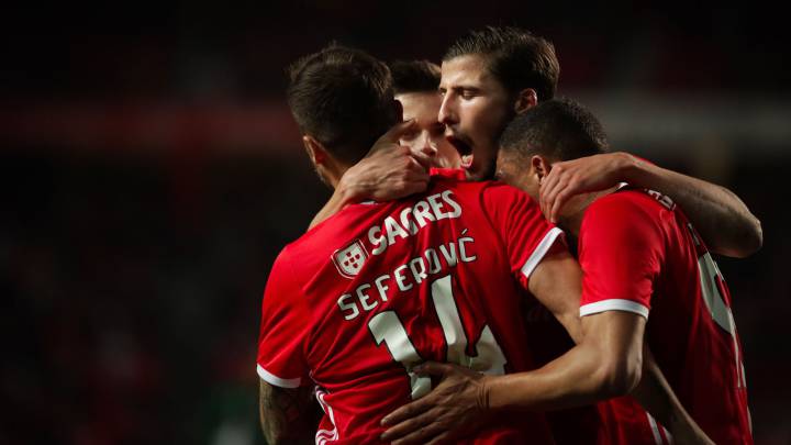 Benfica remonta con dos goles de Seferovic y pasa a semis de Copa