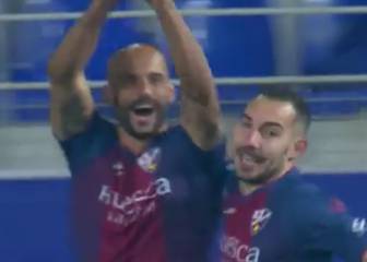 El Huesca no baja la cabeza