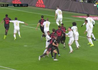 Martínez Munera was right to disallow De Jong's goal