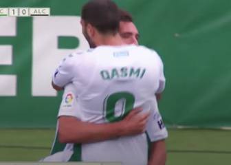 Dani Jiménez frena al Elche