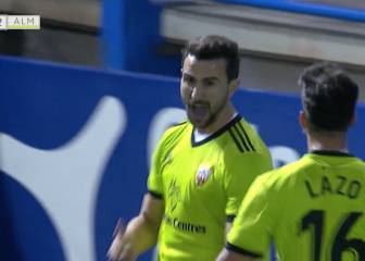 El Almería de Guti es líder