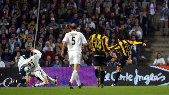 El Zaragoza disparó en 2004 el 'Galacticidio' del Real Madrid