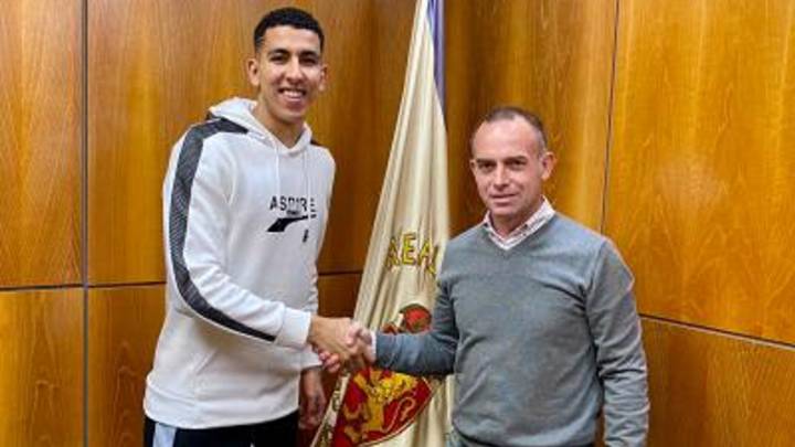 Oficial: Jawad El Yamiq, cedido al Zaragoza con opción de compra