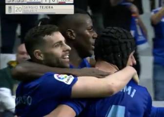 El Oviedo sale del descenso y mete al Albacete