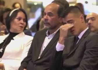 Reinier y su familia lloran con el vídeo que les puso el Madrid