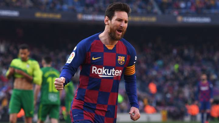 Messi rompe con un póker una sequía de 388' y es más Pichichi