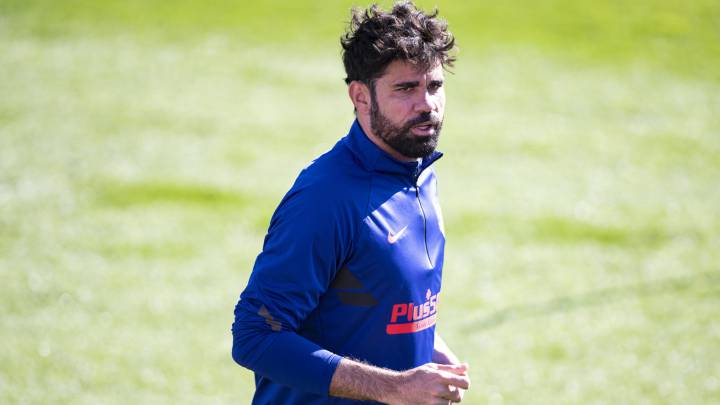 Diego Costa se queda en la grada por problemas físicos