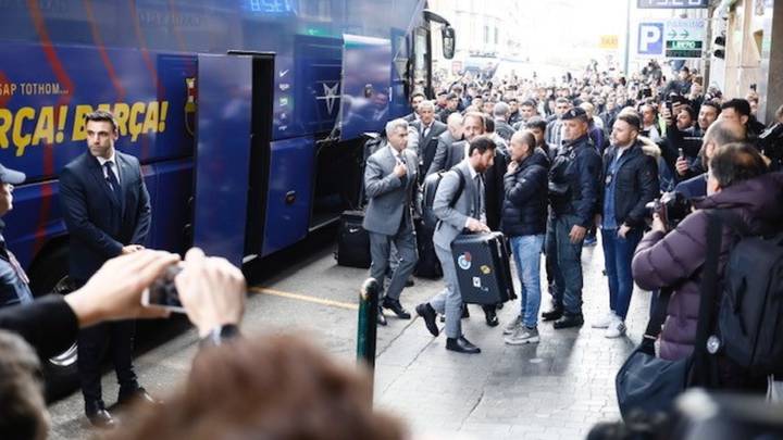 Messi Mania In Naples As Barcelona Arrive For Ucl Duty As Com