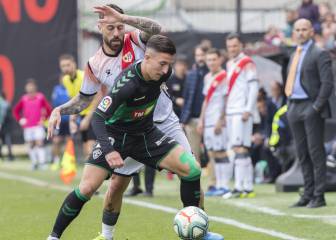 Sufrido triunfo del Elche en Vallecas