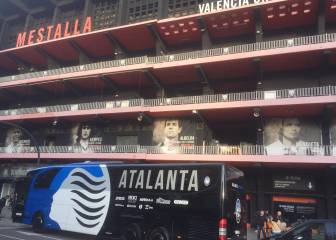 El Atalanta ya entrena en un silencioso Mestalla