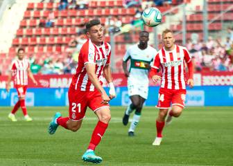 Gallar suple su falta de pegada con asistencias