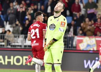 El Depor vuelve a patinar otra vez en las dos áreas