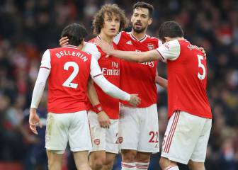 Arsenal players and staff placed in isolation as Gunners v Man City called off