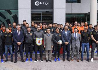 Coronavirus: Wuhan Zall escape Spain for China