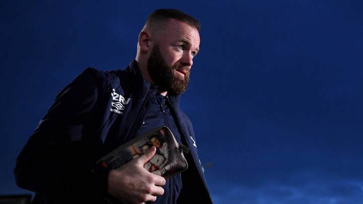 Rooney estalla: "Parecía que los futbolistas en Inglaterra eran conejillos de indias"