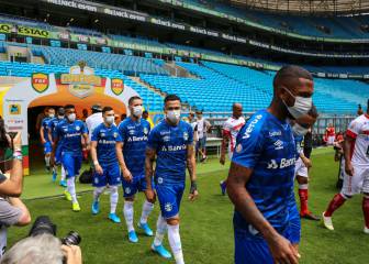 El Gremio se pone mascarillas para protestar por jugar en medio de la crisis del coronavirus