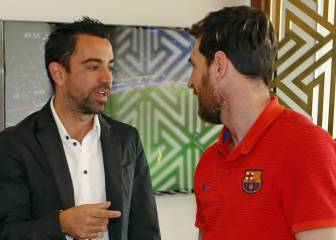 Xavi reta a Messi, Sergio Busquets y Sergi Roberto