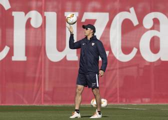 La meta del Sevilla, el puzle de los ex porteros Monchi y Julen