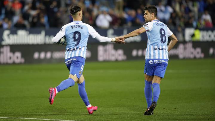 Los goles de Sadiku y Adrián le han dado 18 puntos al Málaga