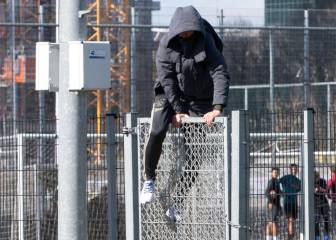 De Jong apura el fútbol hasta el último momento