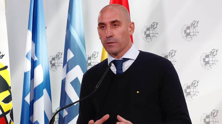 Rubiales propone un crdito de 500M para Primera y Segunda