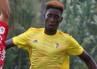 La FIFA da un respiro al Cádiz en el ‘Caso Momo M’Baye’