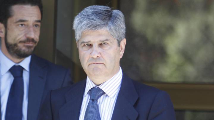 Fernando Martn sale de la UCI