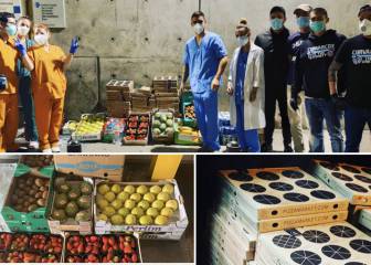 Los grupos de animación del Espanyol, con los sanitarios