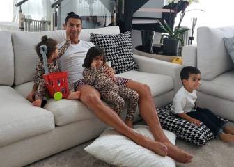 Cristiano: 'Stay at home and help health workers'