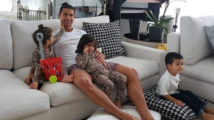 Covid 19 Cristiano Ronaldo Offers His Advice On Coronavirus Pandemic As Com