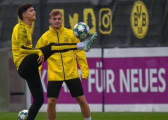 El Borussia vuelve al trabajo, en el campo y por parejas