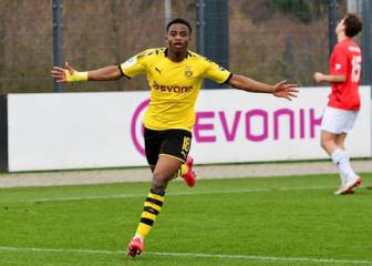 La Bundesliga acepta a la perla del Dortmund con 15 años